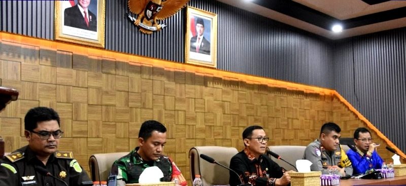 Pj Bupati Pimpin Rapat Persiapan Apel Gelar Pasukan Pengamanan PSU Pilkada Barito Utara