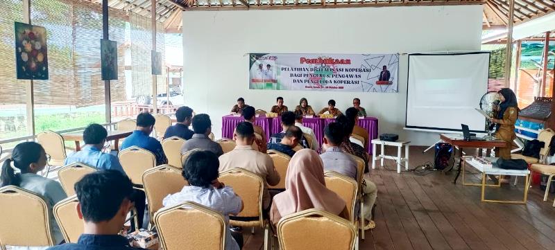 Dorong Pengurus Kuasai Teknologi Informasi, Disnakertranskop UKM Gelar Pelatihan Digitalisasi Koperasi