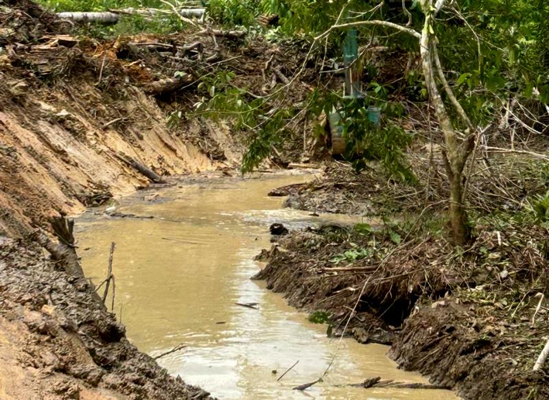 Optimalkan Aliran Air, Dinas PUPR Barito Utara Lakukan Normalisasi Sungai Plahana 