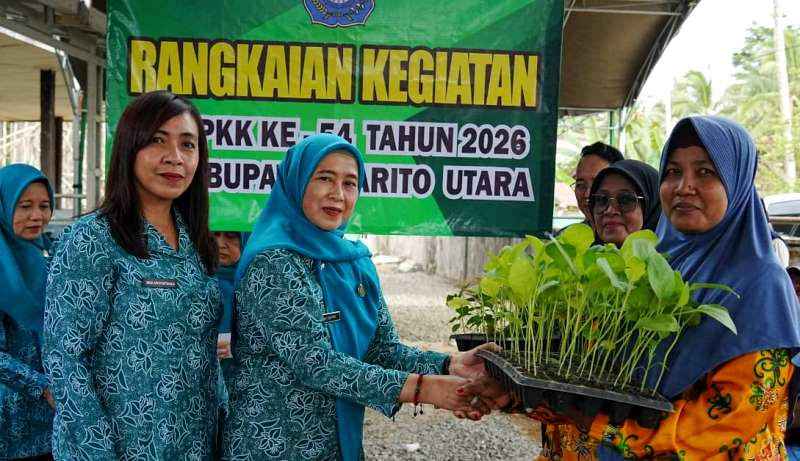 TP PKK Barito Utara Gelar Pasar Murah hingga Bantuan Sosial di Desa Batu Raya I