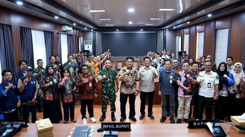 Bupati Dorong Percepatan Operasional Koperasi Merah Putih untuk Perkuat Ekonomi Desa di Barito Utara